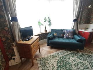 William Morris, Spacious ground floor lux double bedroom - Bexhill - 5