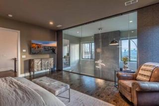 Hot Tub, Rooftop, Skyline View, 5Mins from Stadium, Less than 10 Mins to 5 Points and Broadway, 3 Spacious Suites, Workspace, Garage Spaces and Ample Parking, 24 Hr Hospitality - 3