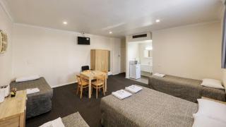 Coachman Hotel Motel - Parkes - 9