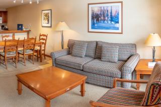 3412 - One Bedroom Den Standard Powderhorn Lodge condo - Solitude - 0