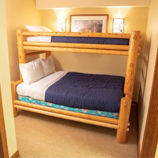 3412 - One Bedroom Den Standard Powderhorn Lodge condo - Solitude - 2