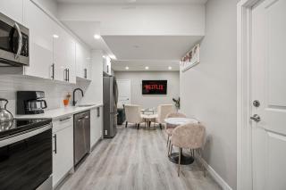 2 Bedroom, 3 bed Legal Suite - Calgary - 7