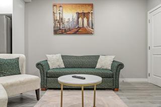 2 Bedroom, 3 bed Legal Suite - Calgary - 4