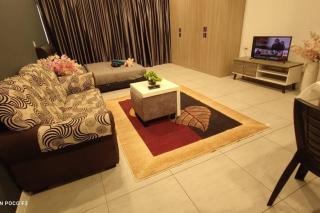 BS1008- KLIA Self check-in- Wi-fi-Netflix- Parking-Pool, 5088 - 8