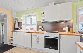 Nice Home In Oksbøl With Kitchen - Oksbøl - 9