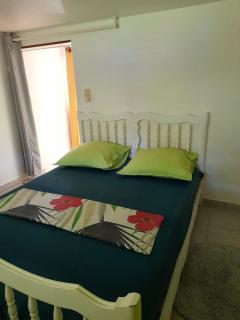 Appartement charmant à Sainte-Rose avec terrasse et jardin - 2