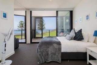 The Sandpiper - A Newy Beachfront Beauty - Newcastle - 0