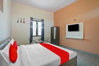 Hotel O Sehgal Farms - - 1