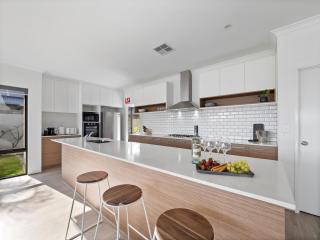 Murray River Canal Retreat -private Jetty - Mandurah - 8