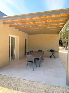 Villa 120m2 accès PMR piscine chauffée et jacuzzi - 8
