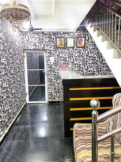 DIVINE VILLA AND RESORTS HOTEL GUEST House 15 mins Near Michael Okpara University Sam Mbakwe Airport - 9