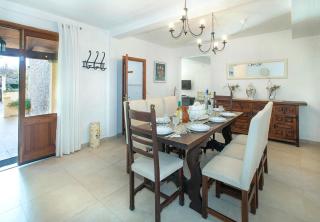 Can Gato by Vintage Travel - 3