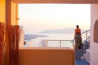 Venetian-Style Santorini Villa 1 Bedroom Villa Astroglia Beautiful Caldera Sea Views & Private Jacuzzi Fira - Fira - 2