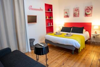 DORMIR EN VILLE - À 450 m du centre historique - 1