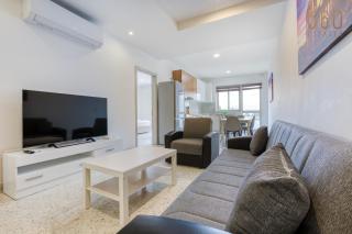 Lovely 2BR home with Spacious Terrace in Gzira by 360 Estates - Il-Gżira - 3