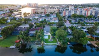 Lakefront Villa and Paddle Board TGH - Miami - 8
