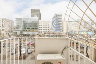 Marszałkowska Stylish Apartment with Balcony Warsaw Center by Noclegi Renters - Warschau - 2