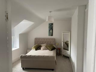 Lovely 2 Bedroom Loft Apartment in Buxton - 1