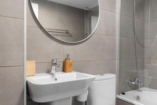 Modern 3-bedroom family apartment Estepona Centre - 2