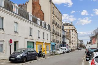 Michel Columb elegant - en centre ville - Nantes - 1