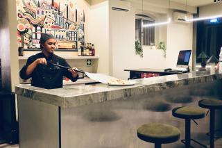 Gspot Hostels & Love Triangles Pizzeria - Lissabon - 1