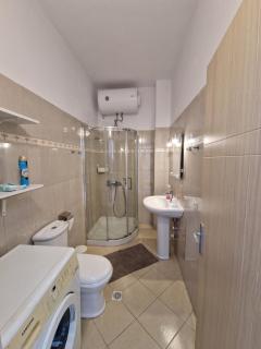 Orange Corner Apartment - Sarandë - 6