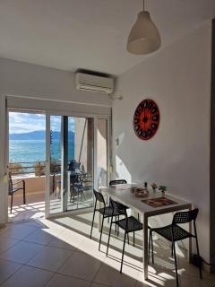 Orange Corner Apartment - Sarandë - 0