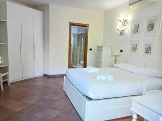 Lux Apartment Piramide - Rome - 9