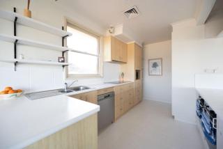 ChelseaVue - Designer Beachside Townhouse Retreat - Chelsea - 3