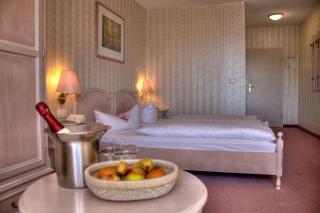 Hotel am Markt Altentreptow - Altentreptow - 3