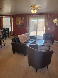 I Deal Lake Powell Home 3BR, Jacuzzi, BBQ, Firepit - Page - 2