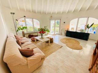 Beautiful Villa with Pool, Barbecue, and Garden - Jávea - 1