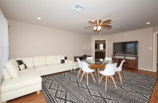 Downtown Elegance: 2-BR Home - San Angelo, Texas - San Angelo - 8
