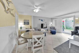 Southbay by the Gulf 99 an Updated Townhome 50 Yards from Beach 3 bedroom Sleeps 6 - Destin - 6