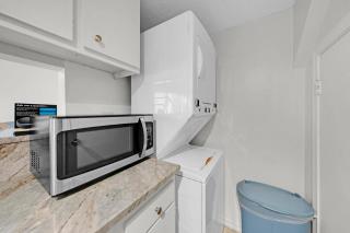 Southbay by the Gulf 90 only 75 Yards to the Beach Updated Townhome - Destin - 1