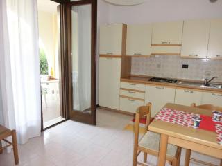 Two-roomed flat for 5 people on the ground floor with enclosed garden - Bibione - 7