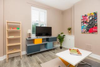 Renovated 3BR wgarden in Stratford, 1min to Train - Londra - 9