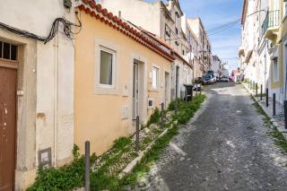 Charming Studio with AC and Loft on Ground Floor - Lisbon - 3