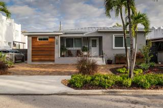 Surfers Cove - Modern 3 2 w Pool near Calle 8 - 9