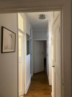 1 Bed Flat Sleeps 3 - Wifi Near City Centre - 1