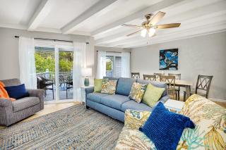 Steps to East Beach & Pet Friendly w/ 2 King Beds - East End - 0