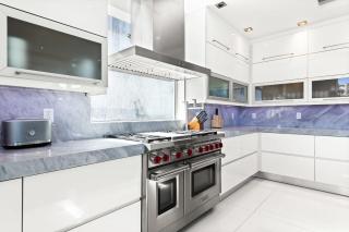 Modern Waterfront Mansion in the heart of Las Olas minutes from the Beach - Fort Lauderdale - 2