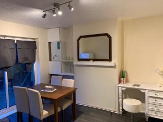 Contractor & Family Friendly House Romford - 5