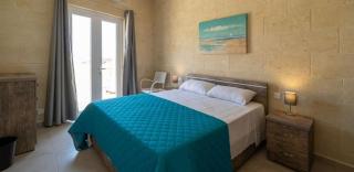 Ta Spiru House of Character with heated indoor pool - 3