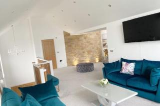 Signal House - A Stunning Beach House - 4