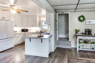 Family-Friendly Altoona Abode with Spacious Patio! - 1