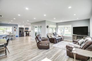 Palm Coast Home with Screened Patio, 3 Mi to Beach! - Palm Coast - 3