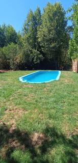 Casa con quincho y piscina privados - 2