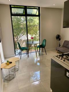 OAM The Paramount Rosebank Luxury One-Bedroom - 6
