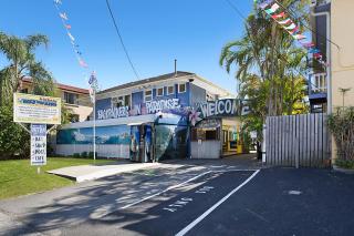 Backpackers In Paradise 18-35 Hostel - Gold Coast - 3
